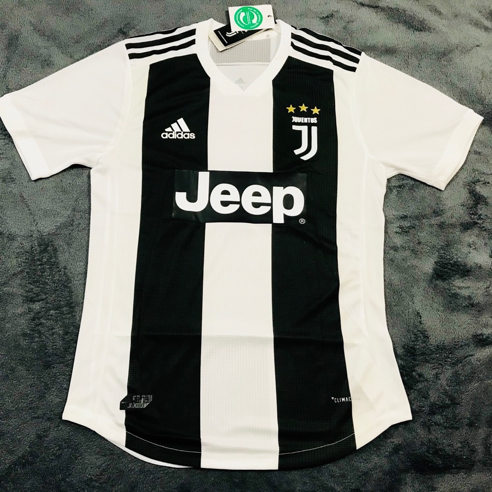 Juventus Ronaldo home short sleeve jersey SLIM FIT